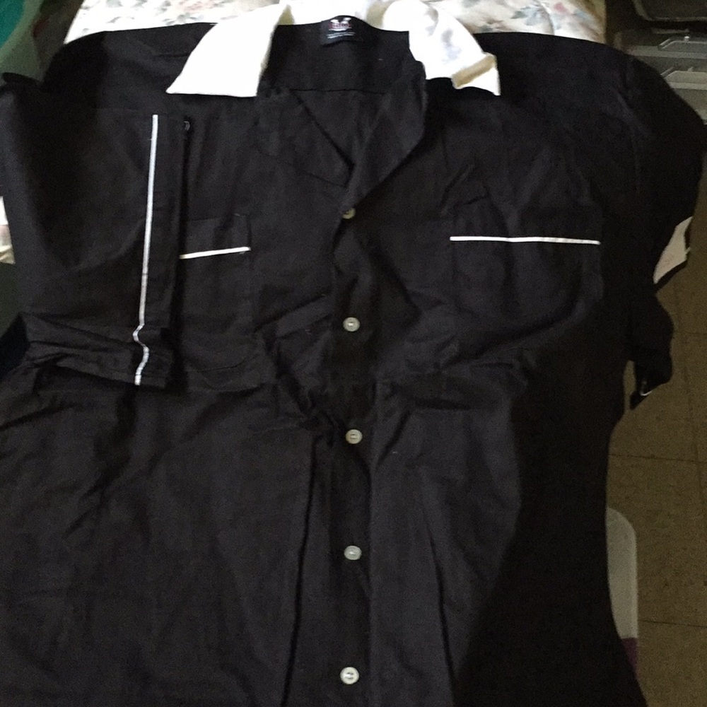 Men’s bowling shirt